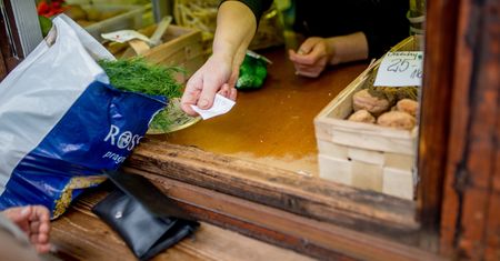 eParagon ma zastąpić papierowy wydruk. Środowisko i budżet skorzystają, ale przedsiębiorcy się boją