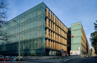 Agora kupuje Radio Zet, giełda reaguje chłodno. Akcje spółki mocno w dół