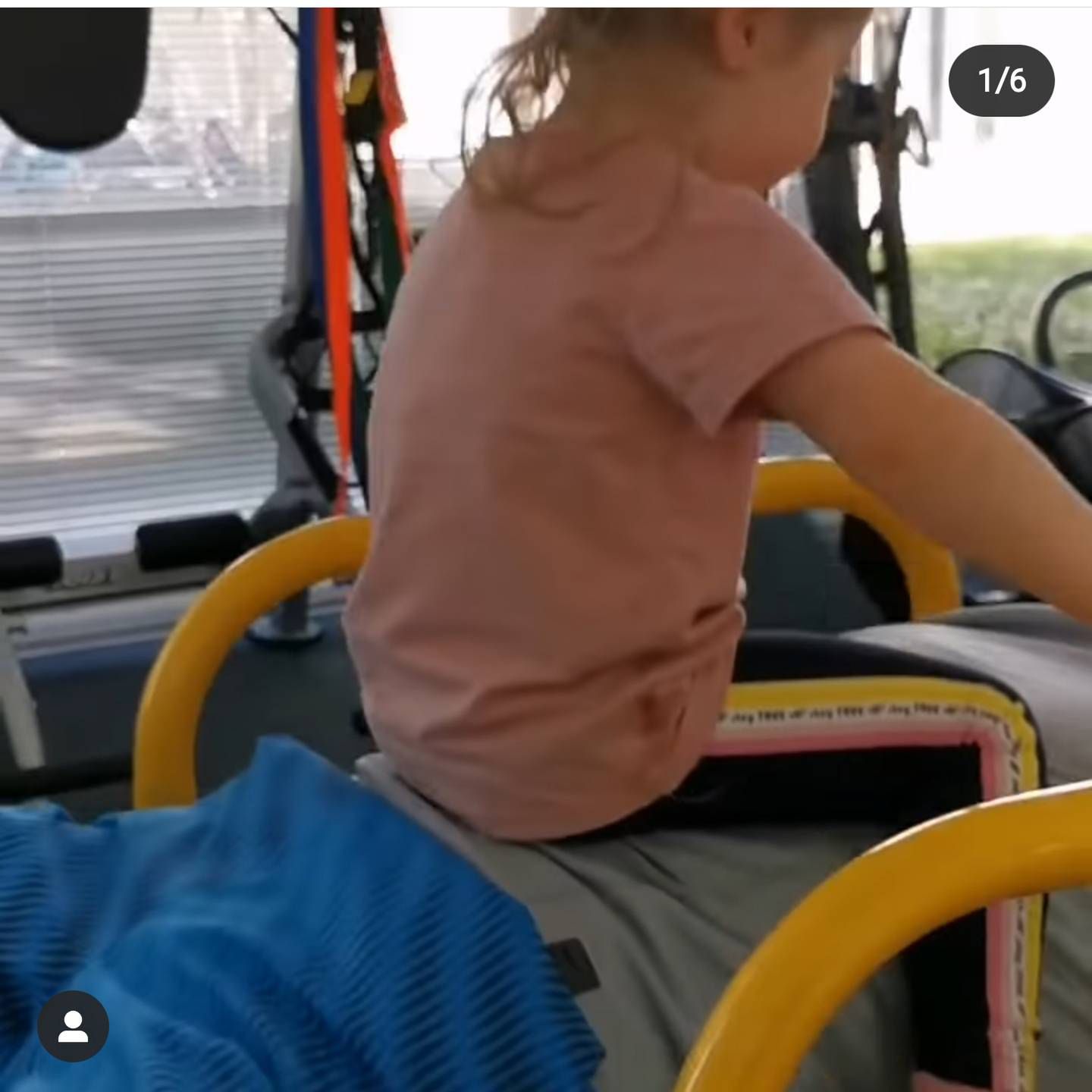 Robert Lewandowski i Klara ćwiczą razem