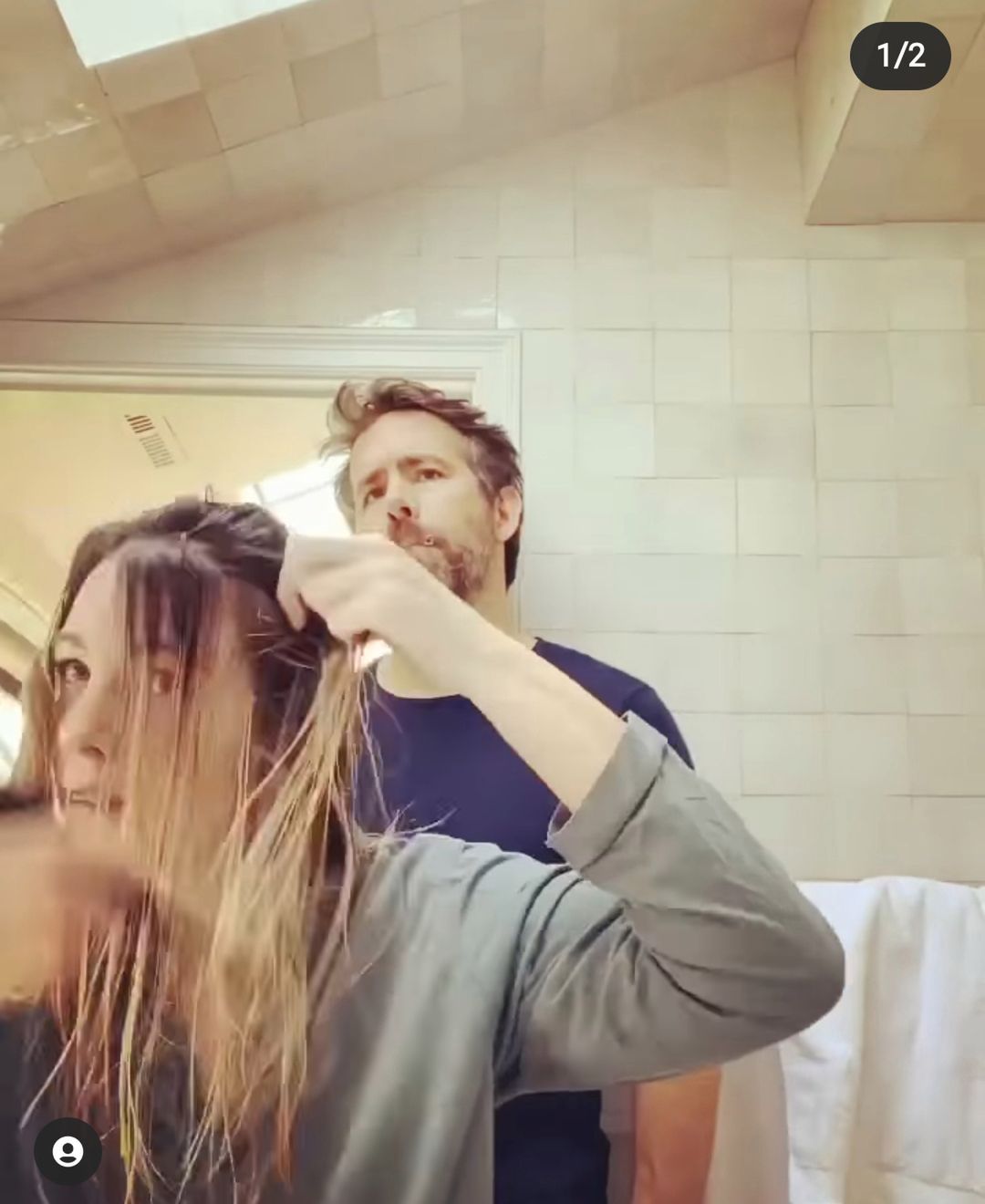 Ryan Reynolds zabrał się za włosy Blake Lively