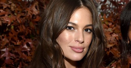 Ashley Graham udowadnia, że we wszystkim można czuć się seksownie. I to bez względu na rozmiar