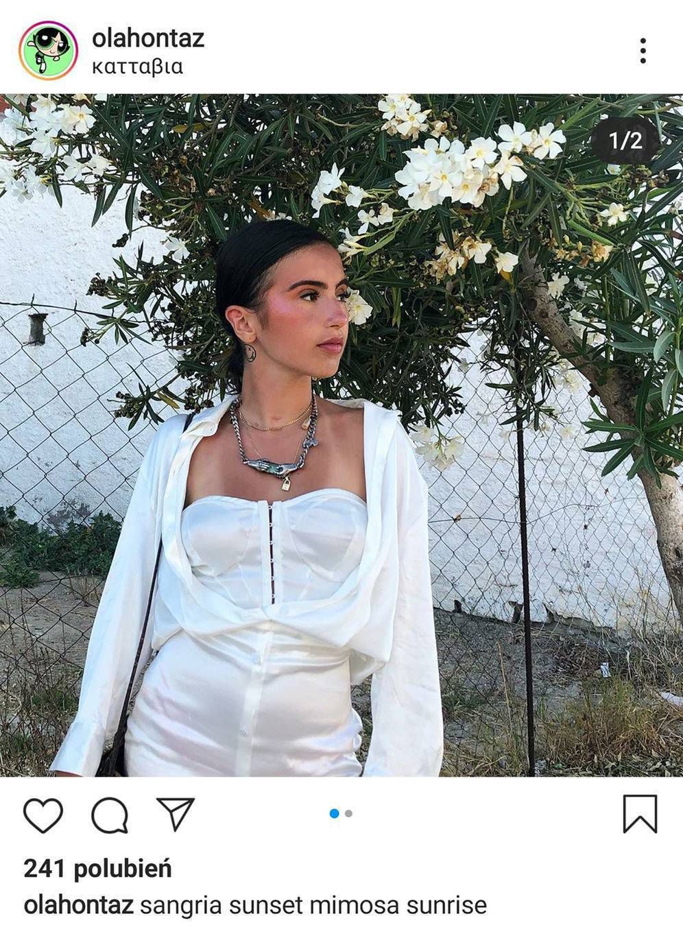 Ola Kowalska w białej sukience