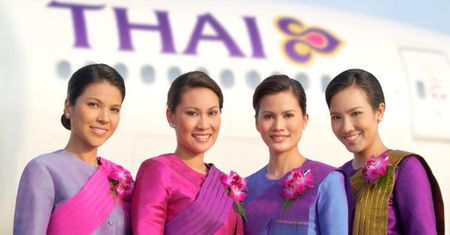 Stewardesa-duch na pokładzie samolotu Thai Airways