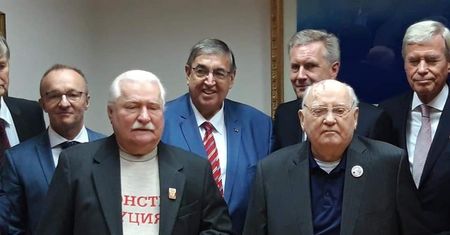 Rosja. Lech Wałęsa i Michaił Gorbaczow razem w Moskwie