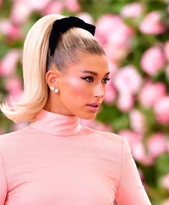 Hailey Baldwin skrytykowana za obchodzenie Halloween. Nazwano ją “fałszywą chrześcijanką”
