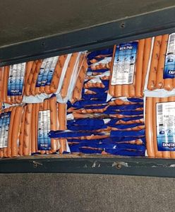 Serki,  mleko, majonez. Najpierw zrobił wielkie zakupy w Lidlu i Biedronce, a później chciał przemycić jedzenie na Ukrainę