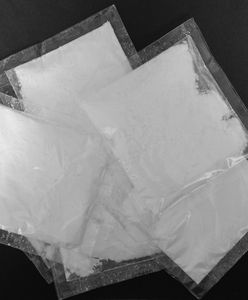 Ponad tona kokainy pływała w morzu. Worki przywiązano do boi