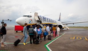 Ryanair odwołuje kilkadziesiąt lotów. Pasażerowie zostają na lodzie. Zadziwiające tłumaczenie przewoźnika