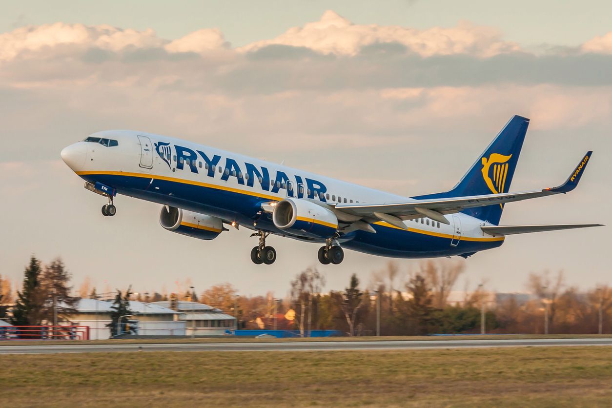 Ryanair wśród największych trucicieli powietrza. Jest jak elektrownia węglowa