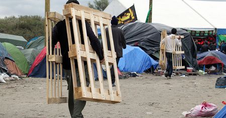 Sąd nakazał władzom zatroszczyć się o migrantów w Calais