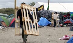 Sąd nakazał władzom zatroszczyć się o migrantów w Calais