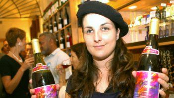 W chwilę przed otwarciem pierwszych butelek