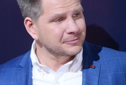 Koronawirus. Filip Chajzer pokazał kolejkę do urzędu. "Czy ja przesadzam?"