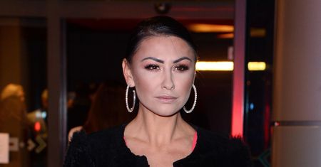 Angelika Fajcht z dekoltem po sam pępek. Skradła uwagę fotoreporterów