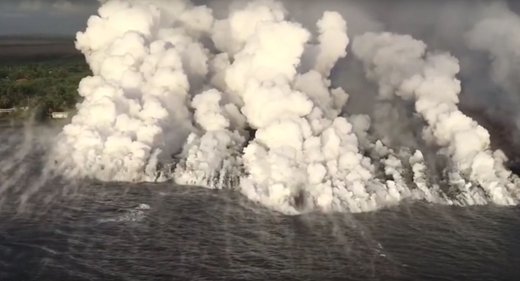 Erupcja wulkanu Kilauea na Hawajach. Ogromne jezioro wyparowało