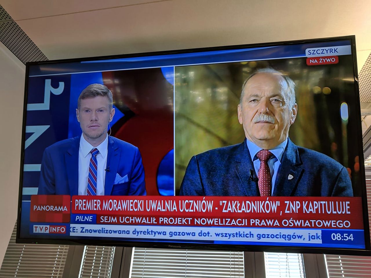 Strajk nauczycieli 2019. Zdumiewająca belka TVP Info