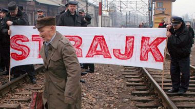 Lubelscy kolejarze blokowali ruch pociągów na dworcu PKP