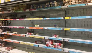 Czas zrezygnować z jajecznicy na maśle. Jajka znikają ze sklepów, masło nadal w cenie krewetek [WIDEO]