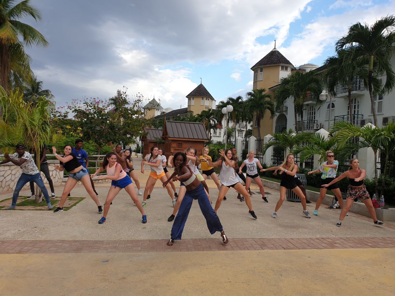 Monika Cichocka organizuje wyjazdy "Tr888 Jamaica", podczas których tańczy się dancehall