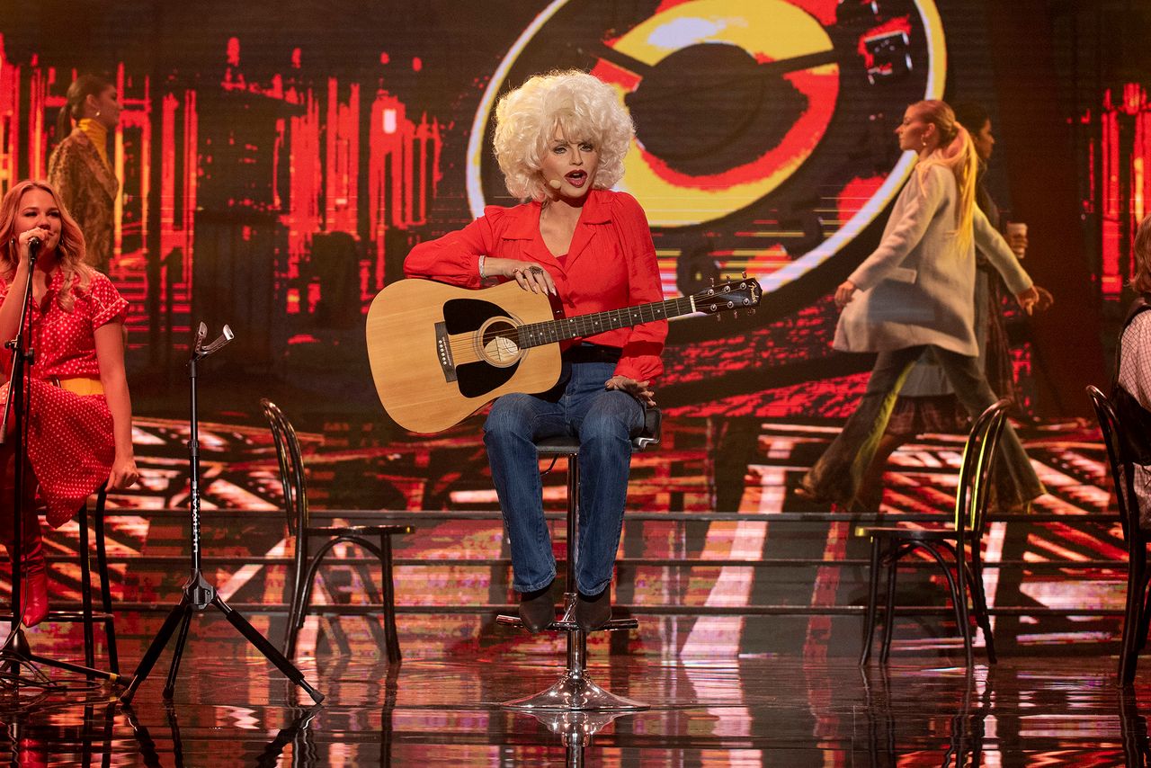 "Twoja Twarz Brzmi Znajomo": Emilia Komarnicka-Klynstra jako Dolly Parton. "Nadal ma tę samą radość"