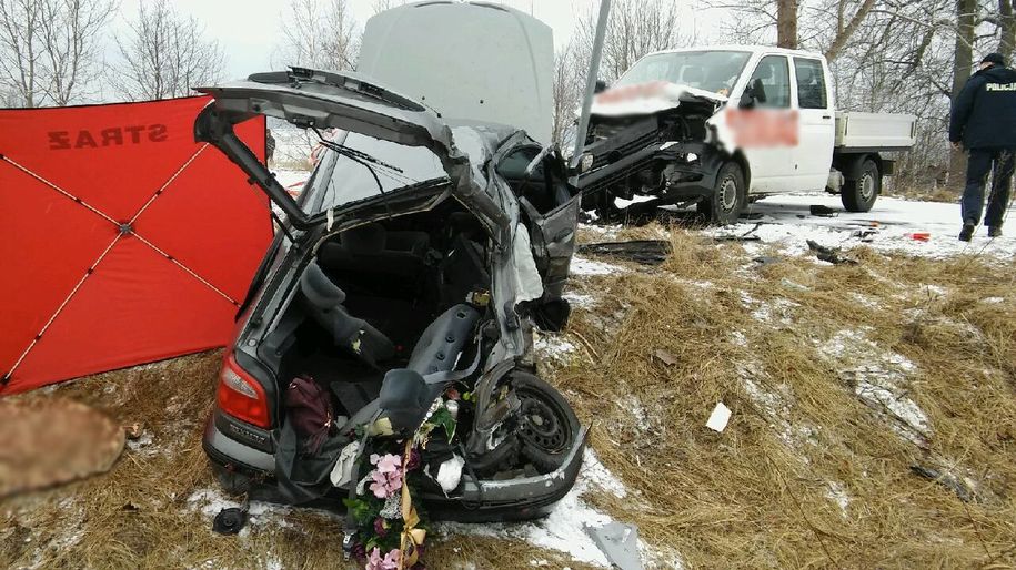 Zniknął znak "24 ofiary śmiertelne, 50 rannych". Załuski, przeklęty cmentarz kierowców