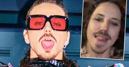 Michał Szpak poszedł na całość i pokazał fankom swoje atuty. Na pierwszy rzut oka widać, że jest stałym bywalcem siłowni