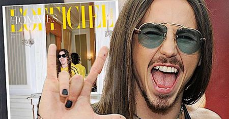 Co on ściska między nogami?! Michał Szpak na okładce luksusowego pisma. Jest kontrowersyjnie!