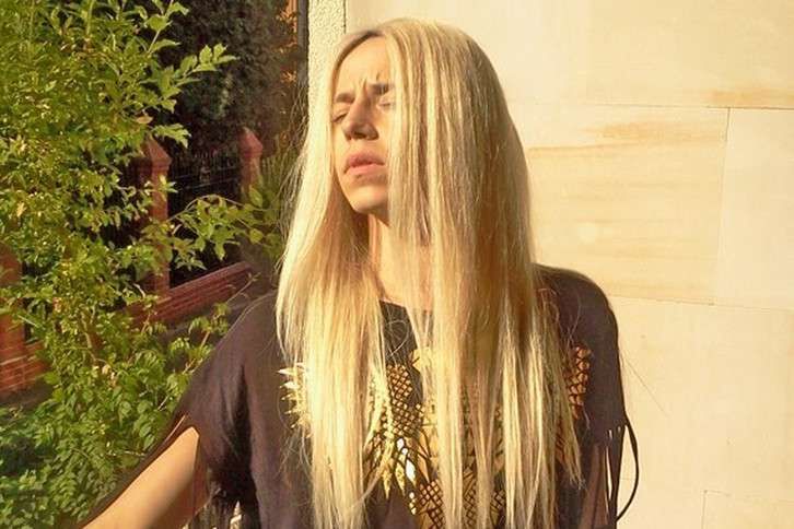 Michał Szpak blondynem (fryzura: Kajetan Góra)
