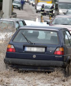 Grad, ulewa, wichura: odszkodowanie za zniszczone auto