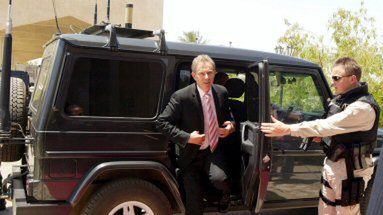 Premier Wielkiej Brytanii Tony Blair w Iraku