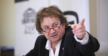 Paweł Królikowski spocznie na Cmentarzu Wojskowym na Powązkach