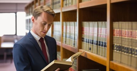Koszty zastępstwa procesowego. Jakie stawki obowiązują?