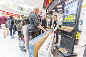 Podatek handlowy we wrześniu stoi pod znakiem zapytania. "Rz": Komisja Europejska zamierza walczyć