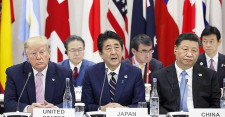Huawei nadal może kupować od Amerykanów. Trump o relacjach z Chinami