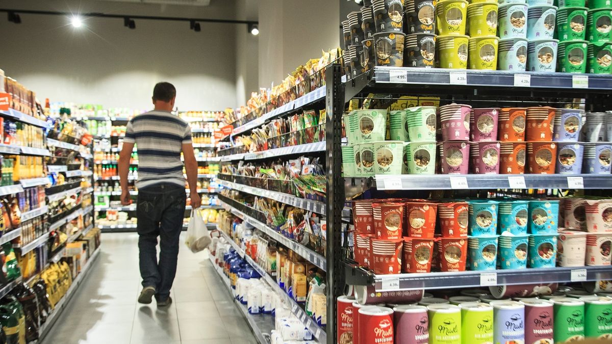 Brak oszczędności, a czasami zwiększone wydatki. Taki jest efekt zakazu handlu 