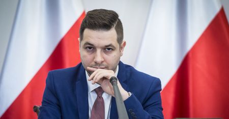 W Warszawie szykuje się ostre starcie. Wyciekły wewnętrzne sondaże