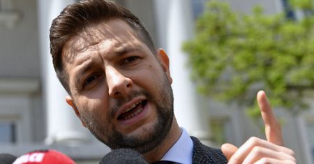 Patryk Jaki: złożyłem doniesienie ws. strony Sok z buraka