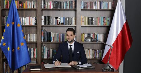 Pułapka Patryka Jakiego. Sztab kandydata PiS funduje mu największą internetową wpadkę w kampanii