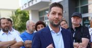 Patryk Jaki "przybija piątkę" z prezenterką TVN24. Twierdzi, że nie chce ksenofobii i rasizmu w Warszawie