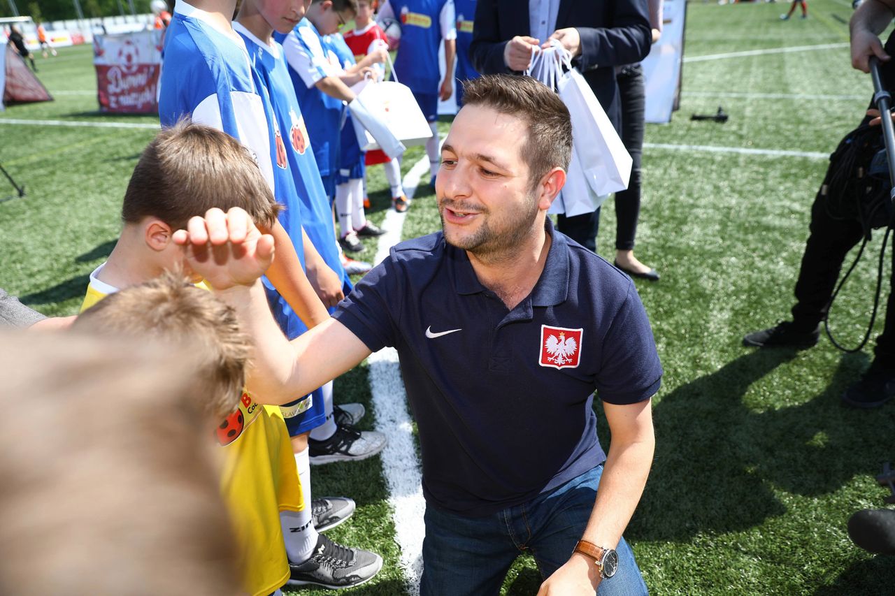 Poseł Nowoczesnej atakuje Jakiego. "Robi politykę na chorym dziecku"