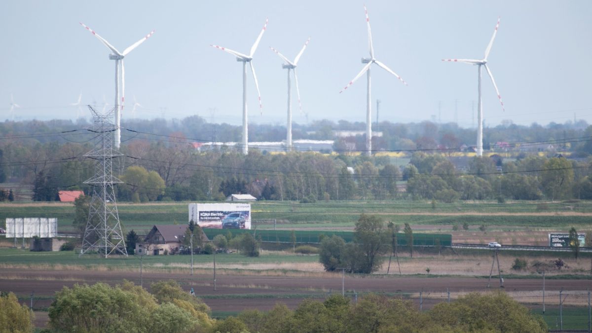 Będzie złagodzenie ustawy antywiatrakowej? Wiceminister nie mówi "nie".