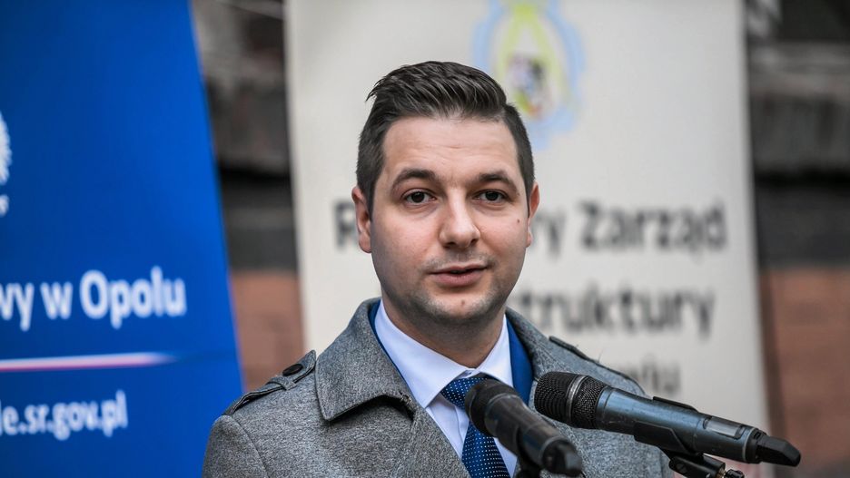 Patryk Jaki jest bardzo aktywny w swoim okręgu wyborczym w Opolu. Ale budzi też sporo kontrowersji.