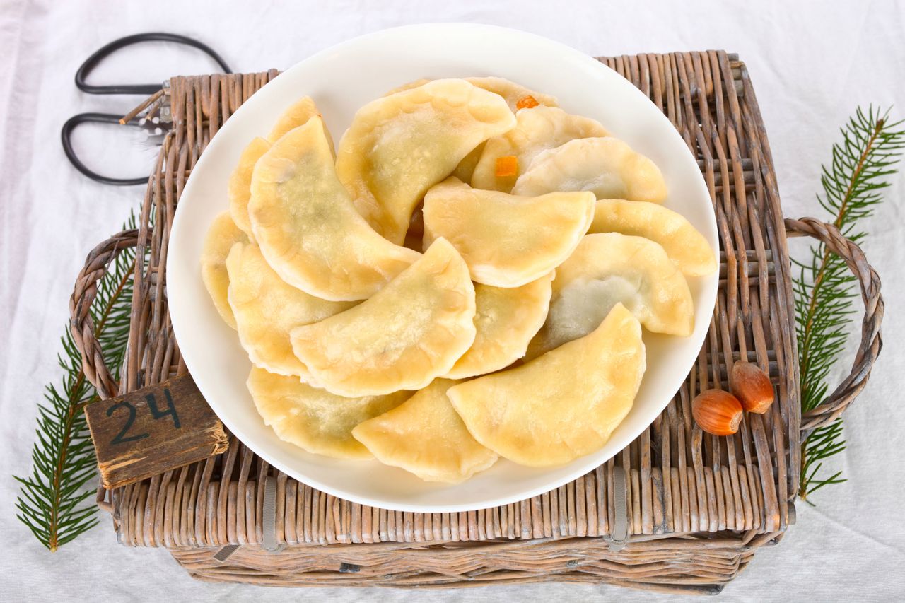 Świąteczne pierogi z makiem