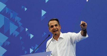 Greccy konserwatyści idą po władzę. Mają znaczną przewagę nad rządzącą partią