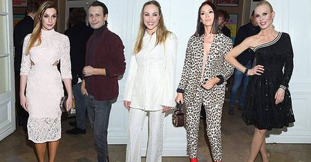 Plejada gwiazd na premierze spektaklu "Seks, miłość i podatki": Julia Kamińska, Klaudia Halejcio, Mateusz Banasiuk, Weronika Książkiewicz, Karolina Nowakowska