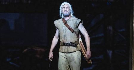 Prapremiera "Wiedźmina" w Teatrze Muzycznym w Gdyni za nami. Zobacz fragmenty spektaklu