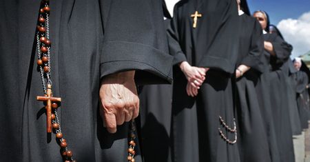 Wykluczono go z zakonu. "Po 37 latach zostałem bez niczego"