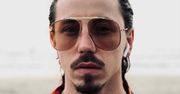 Michał Szpak przyłapany na namiętnym pocałunku z ukochanym! Nie zgadniecie, kto dostał buziaka od gwiazdora!