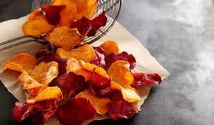 Chipsy z warzyw – przepisy na domowe chipsy
