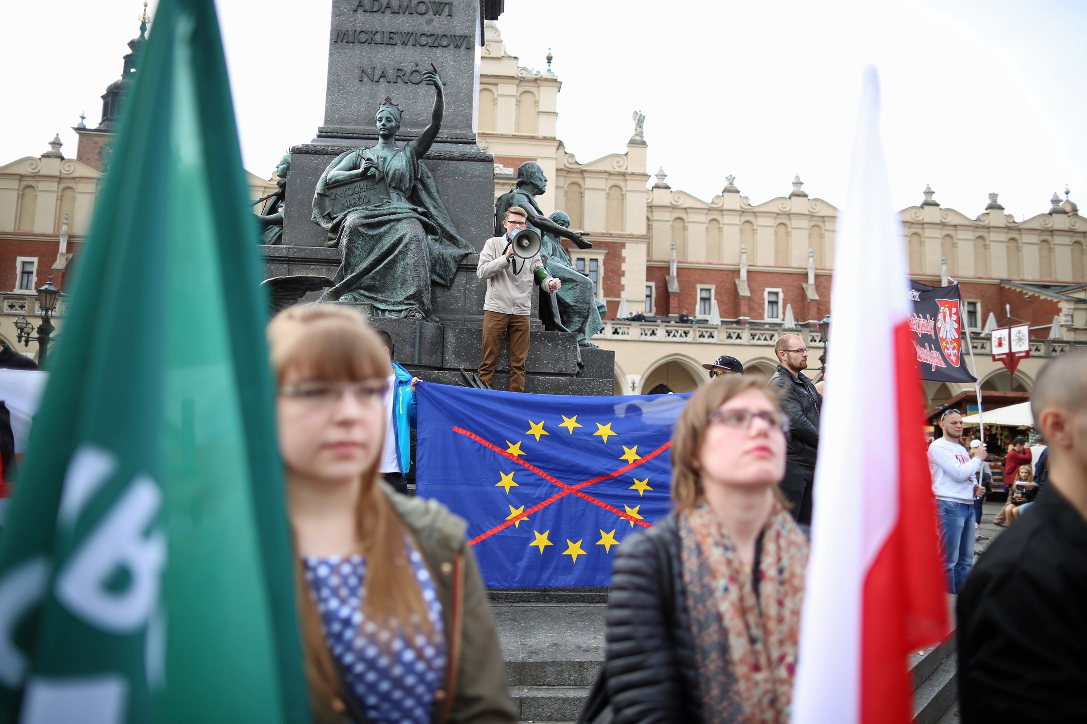 Demonstracja przeciwko Unii Europejskiej w Krakowie 